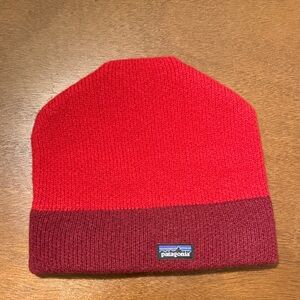 Patagonia Fun Hog Beanie in Amanita Red